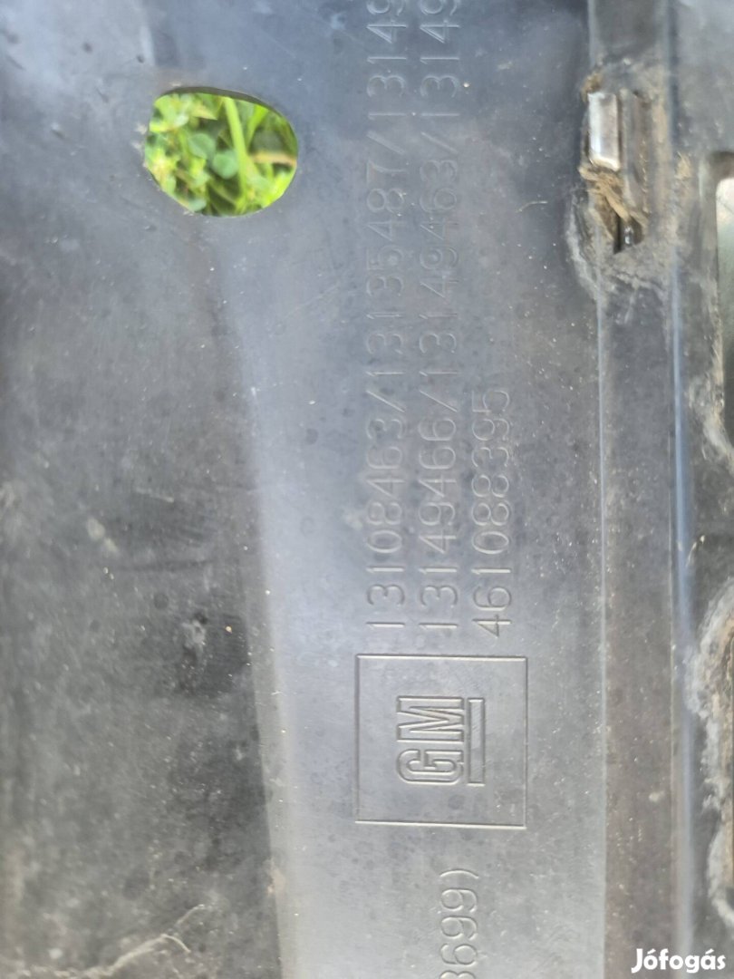 Opel Astra H hűtőmaszk
