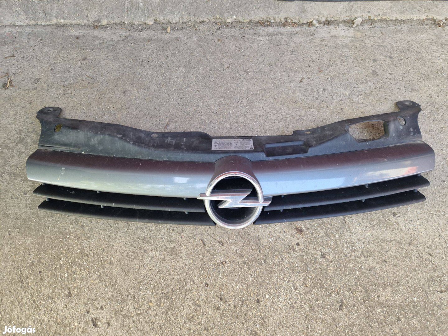 Opel Astra H hűtőrács