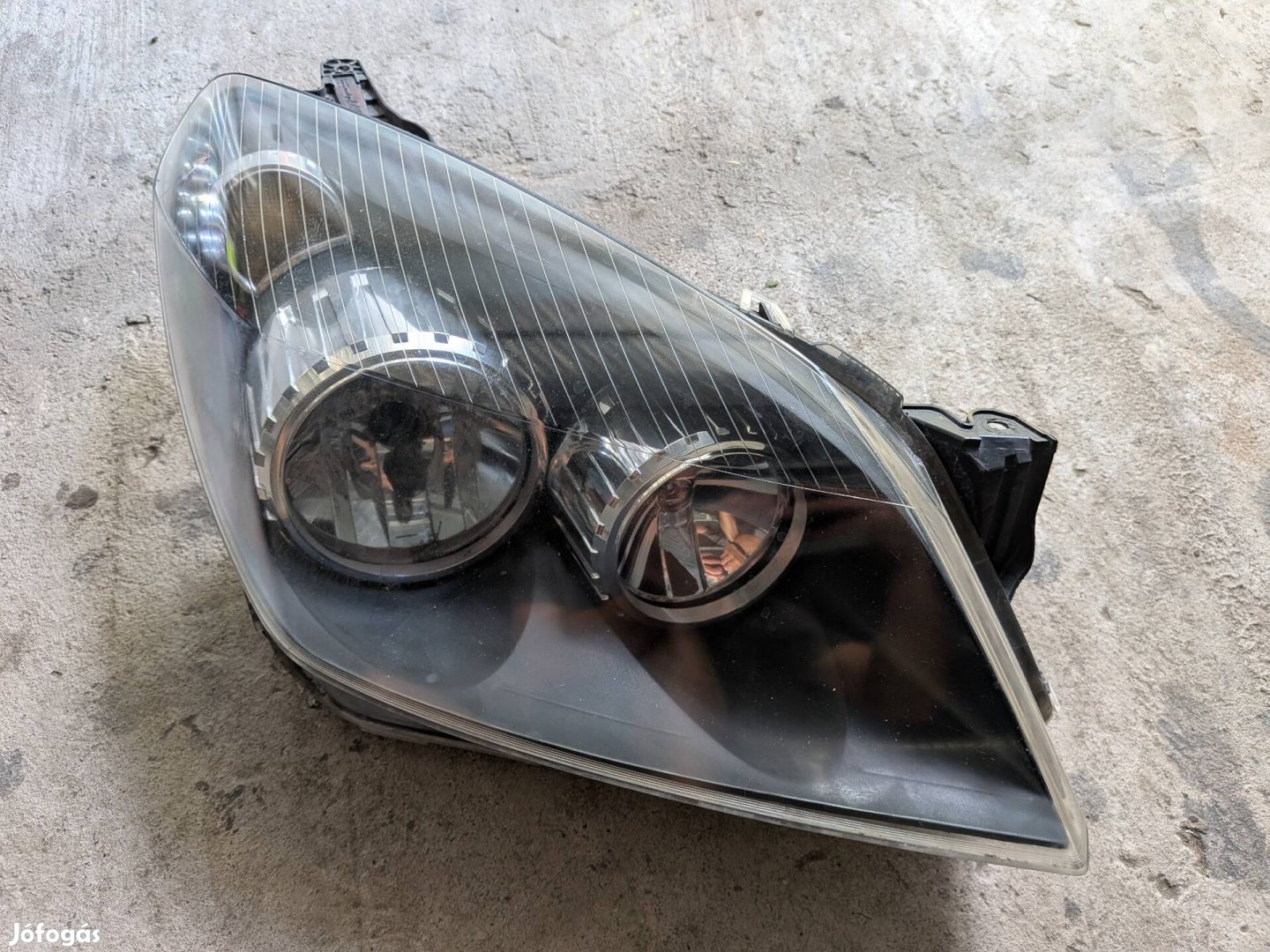 Opel Astra H jobb első fényszóró lámpa 