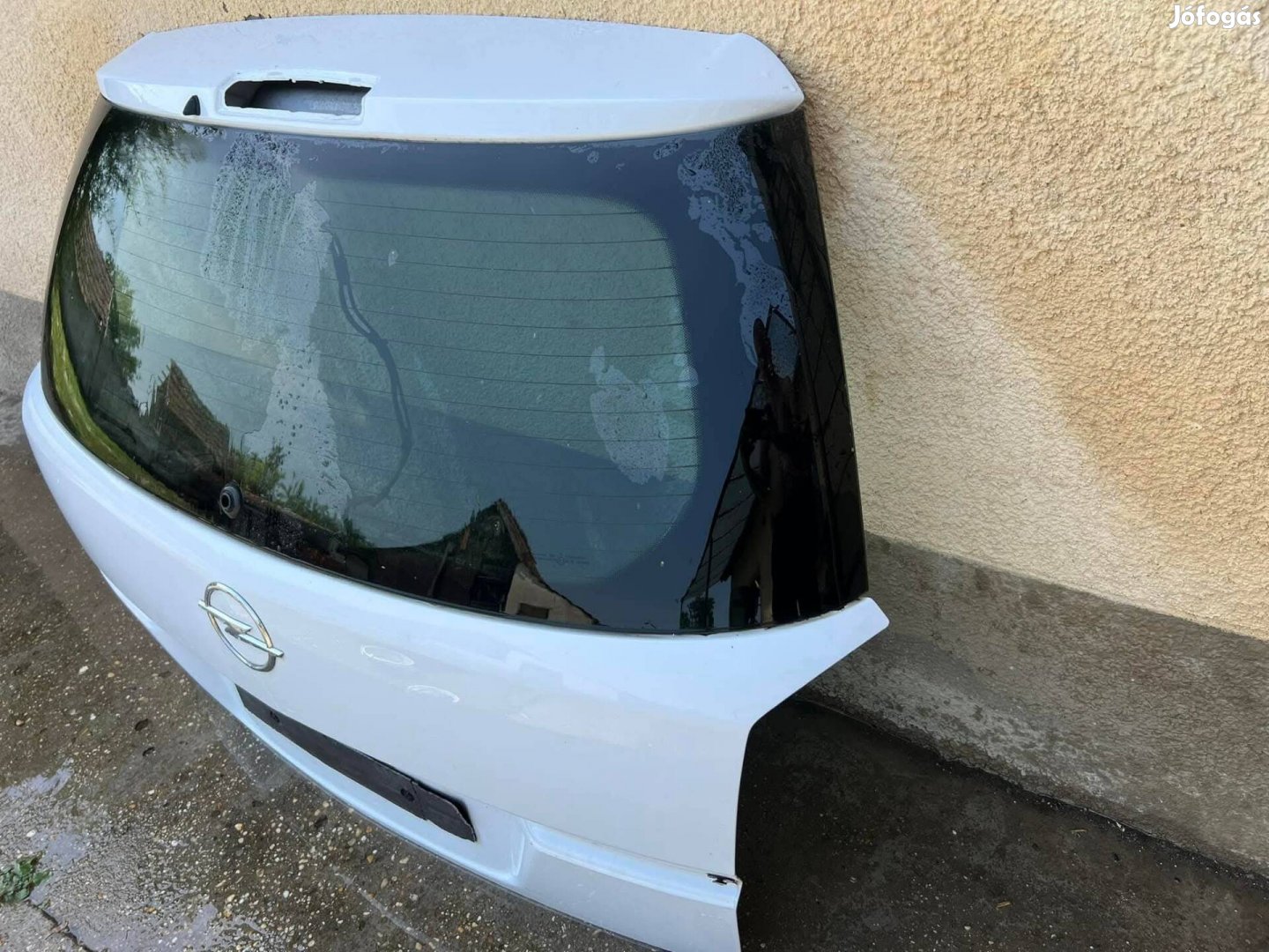 Opel Astra H kombi csomagtérajtó fehér 