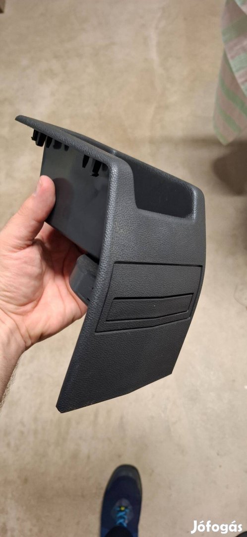 Opel Astra H középrész