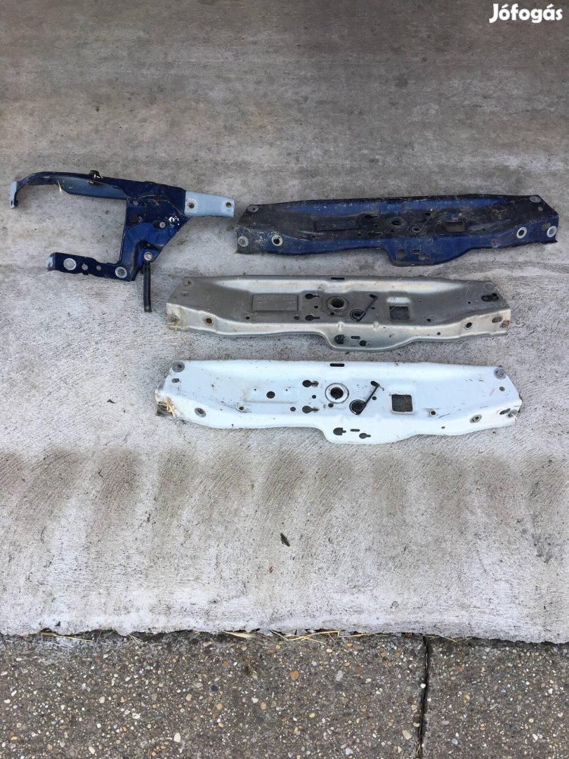 Opel Astra H zárhíd lámpakeret