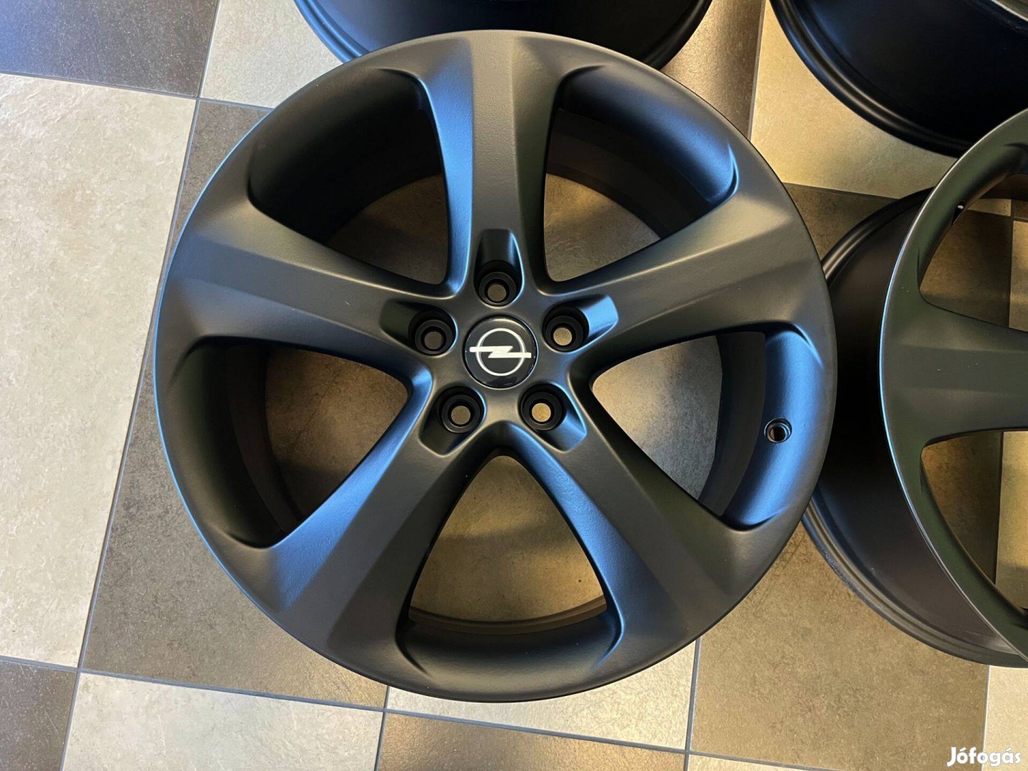 Opel Astra Insignia 19" 5x115 fekete gyári alufelni eladó 19 coll