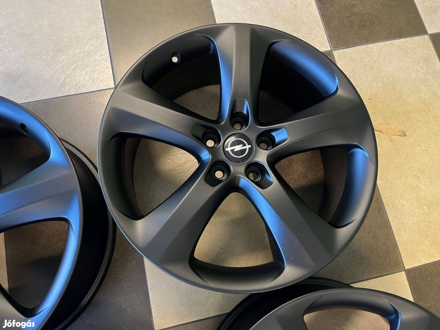 Opel Astra Insignia 19" 5x115 fekete gyári alufelni eladó 19 coll