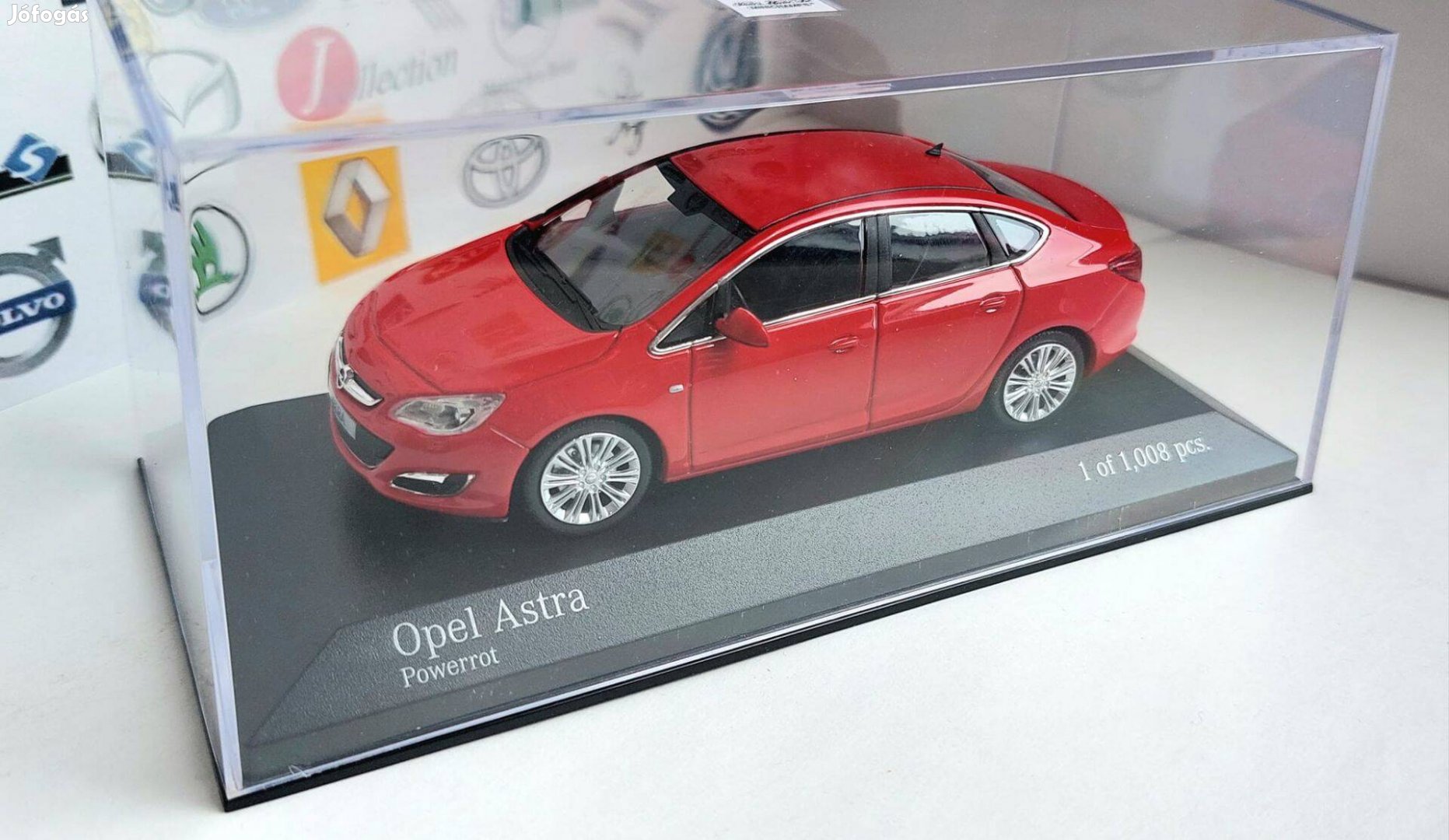 Opel Astra J 1:43 1/43 Minichamps