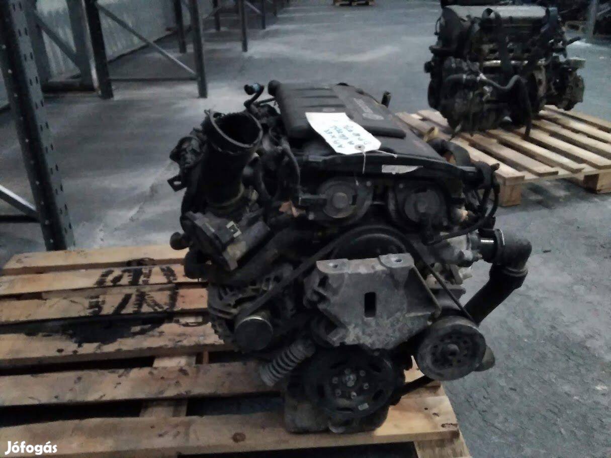 Opel Astra J 1,4B A14XER komplett bontott motor
