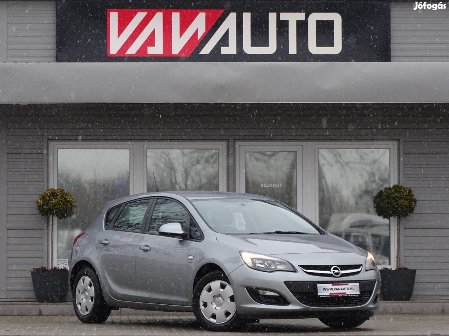 Opel Astra J 1.4 Cosmo 133eKM-SZERV.Könyv-Ülésf...