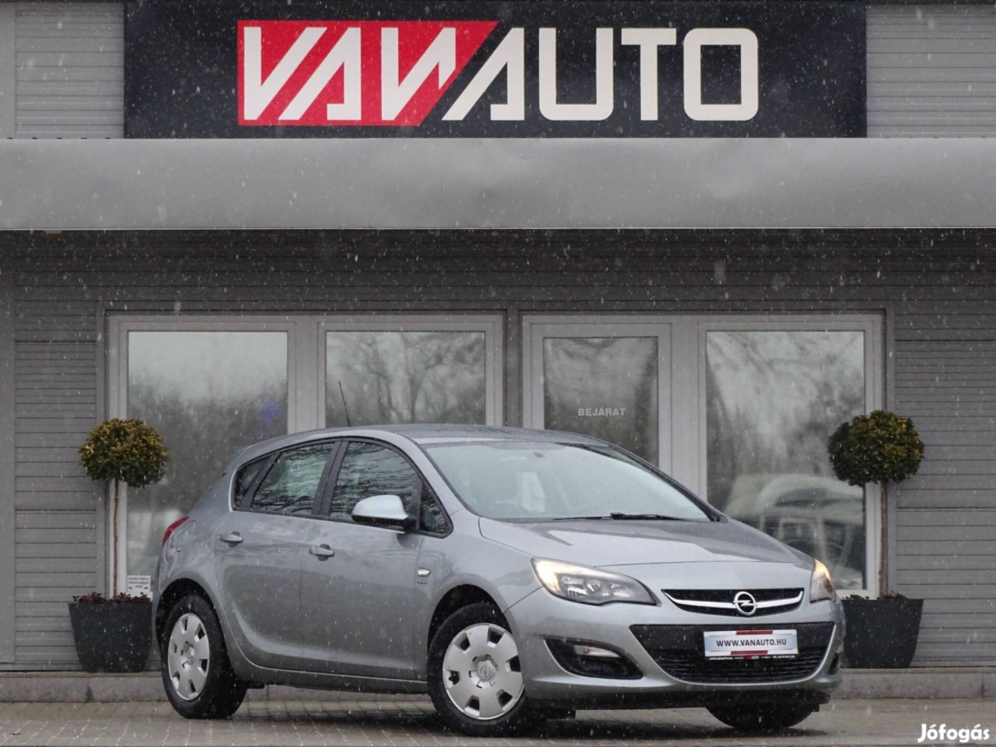 Opel Astra J 1.4 Cosmo 133eKM-SZERV.Könyv-Ülésf...