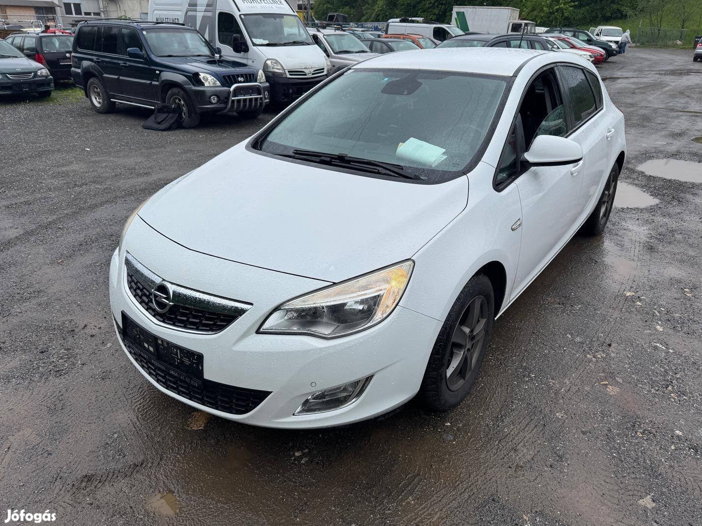 Opel Astra J 1.4 Enjoy