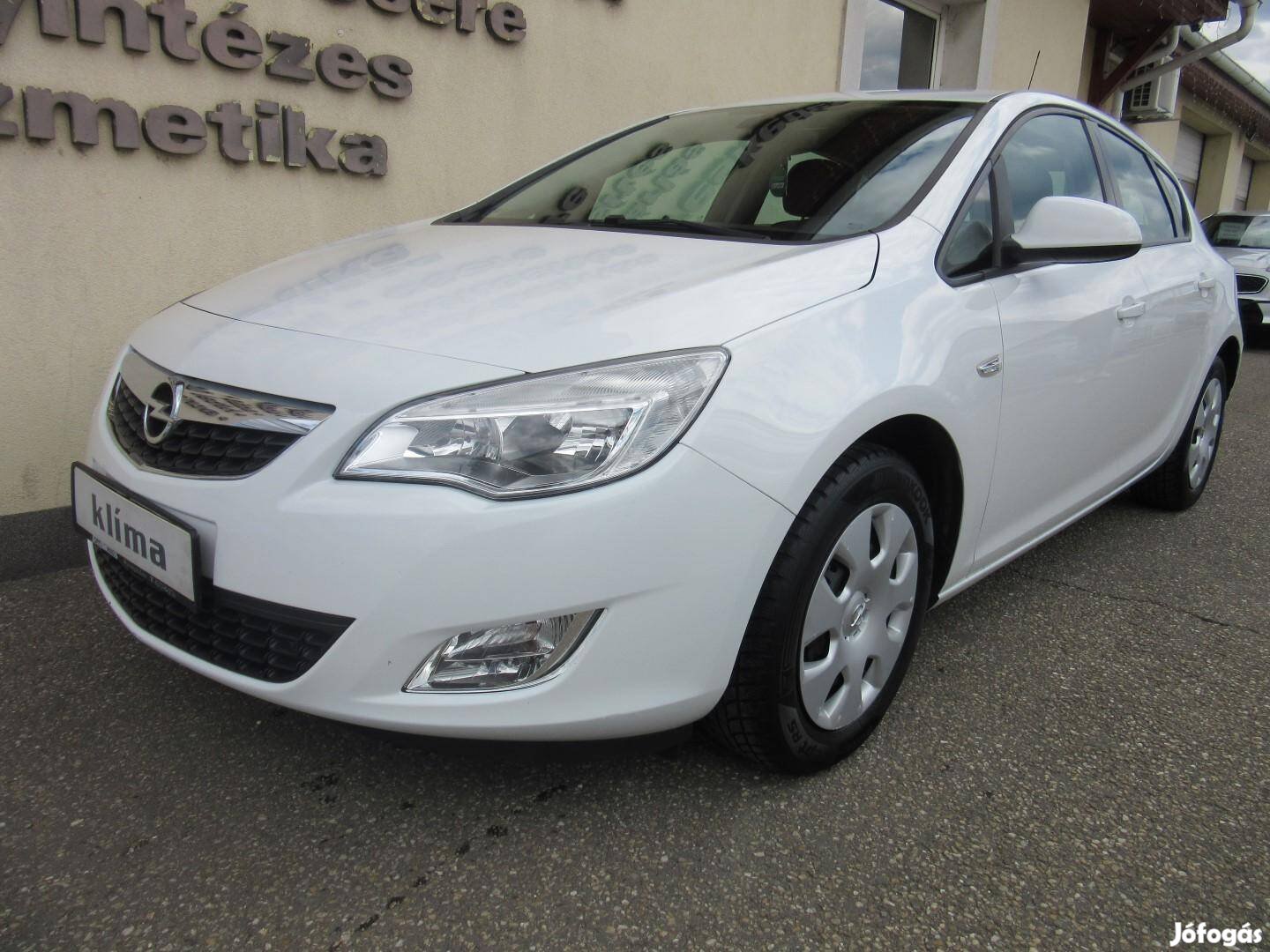 Opel Astra J 1.4 Enjoy Első Tulajdonostól ! Dig...