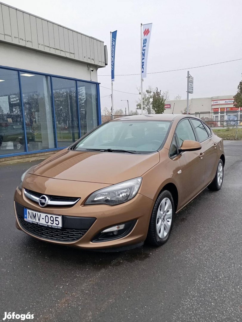 Opel Astra J 1.4 T Cosmo EURO6