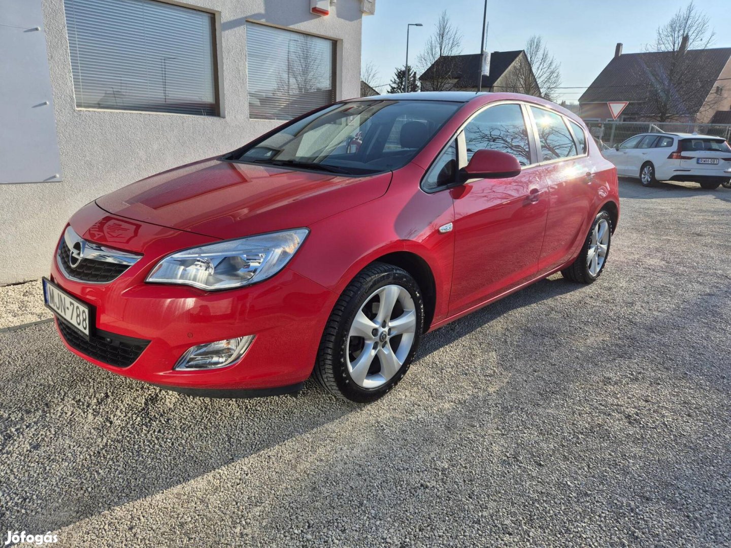 Opel Astra J 1.4 T Cosmo Szervizkönyv / magyaro...