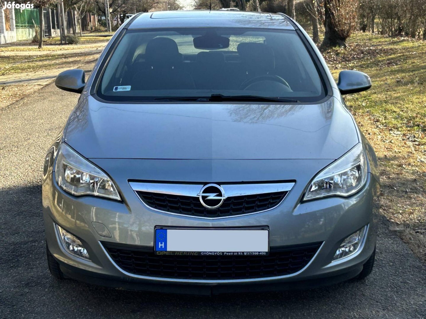 Opel Astra J 1.4 T Essentia Újkora Óta Magyaror...