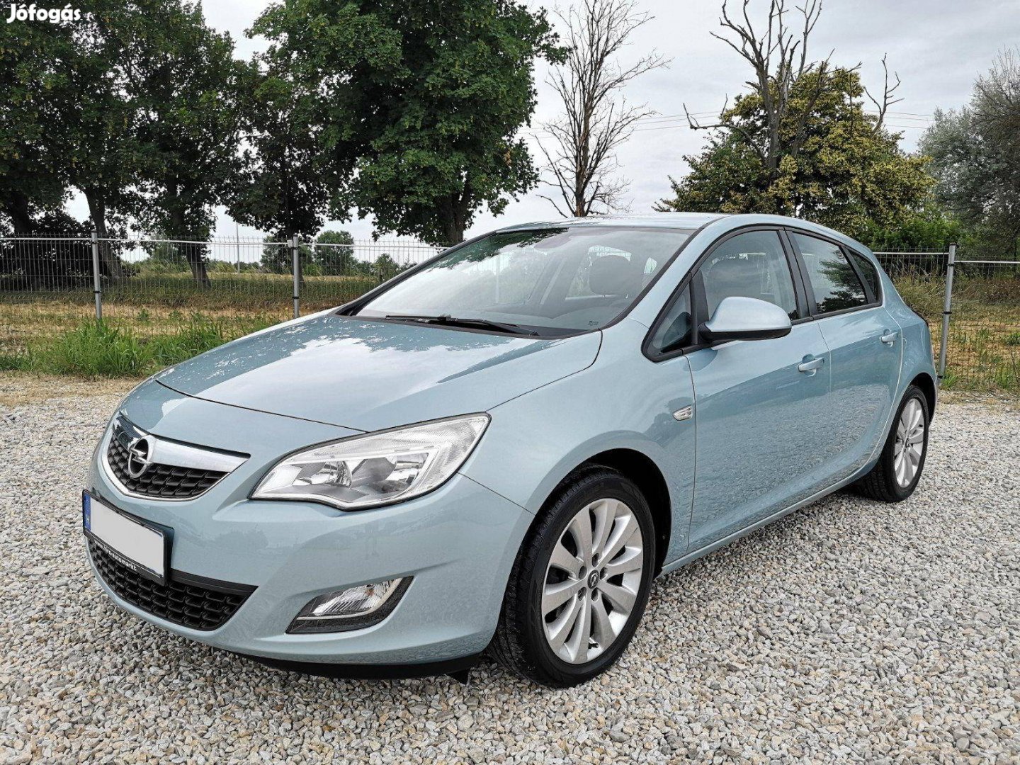 Opel Astra J 1.6 Cosmo Szervizkönyves.Digit Klí...