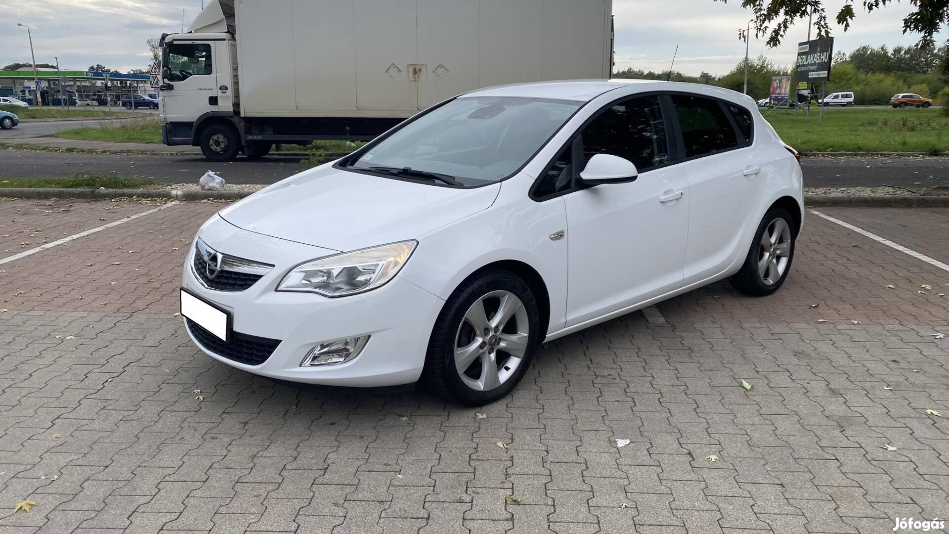 Opel Astra J 1.6 Enjoy