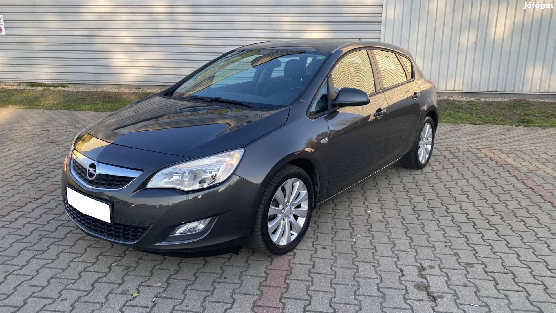 Opel Astra J 1.6 Enjoy