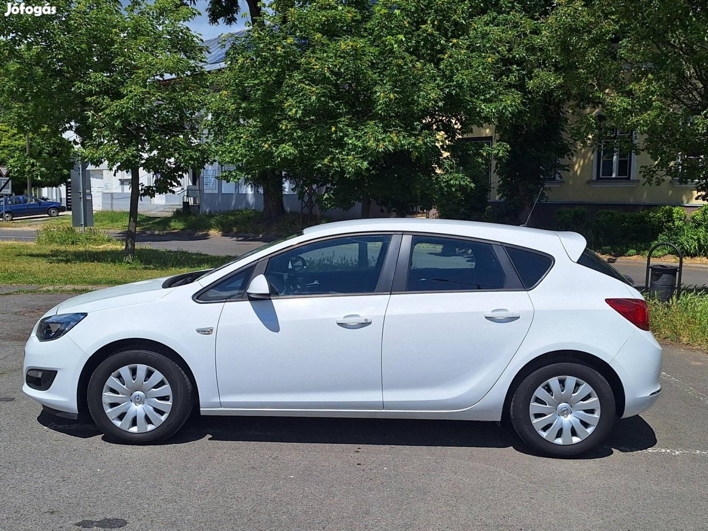 Opel Astra J 1.6 Enjoy EURO6 Magyarországi!