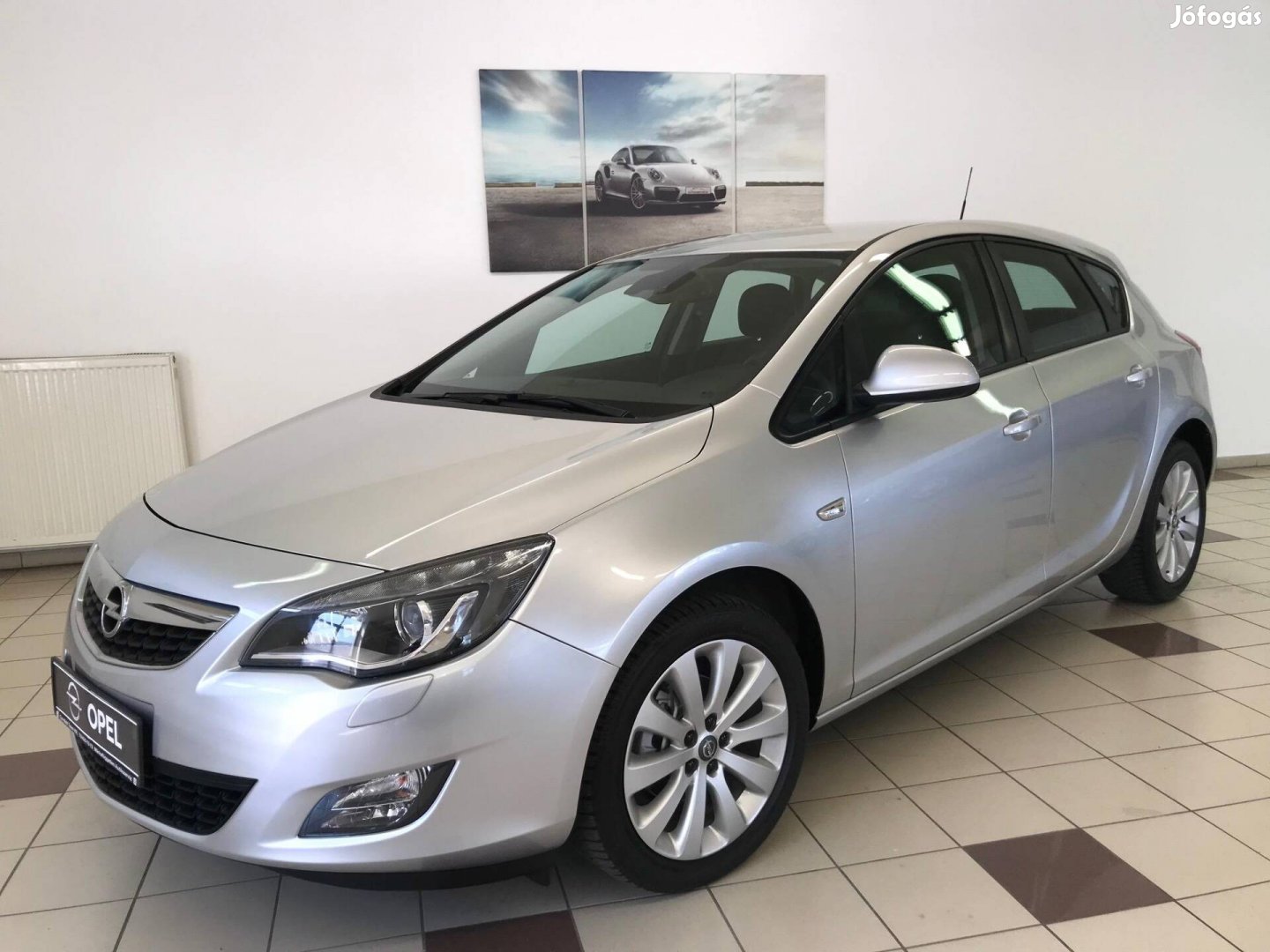 Opel Astra J 1.6 Enjoy Xenon!Tempomat!Tolatórad...