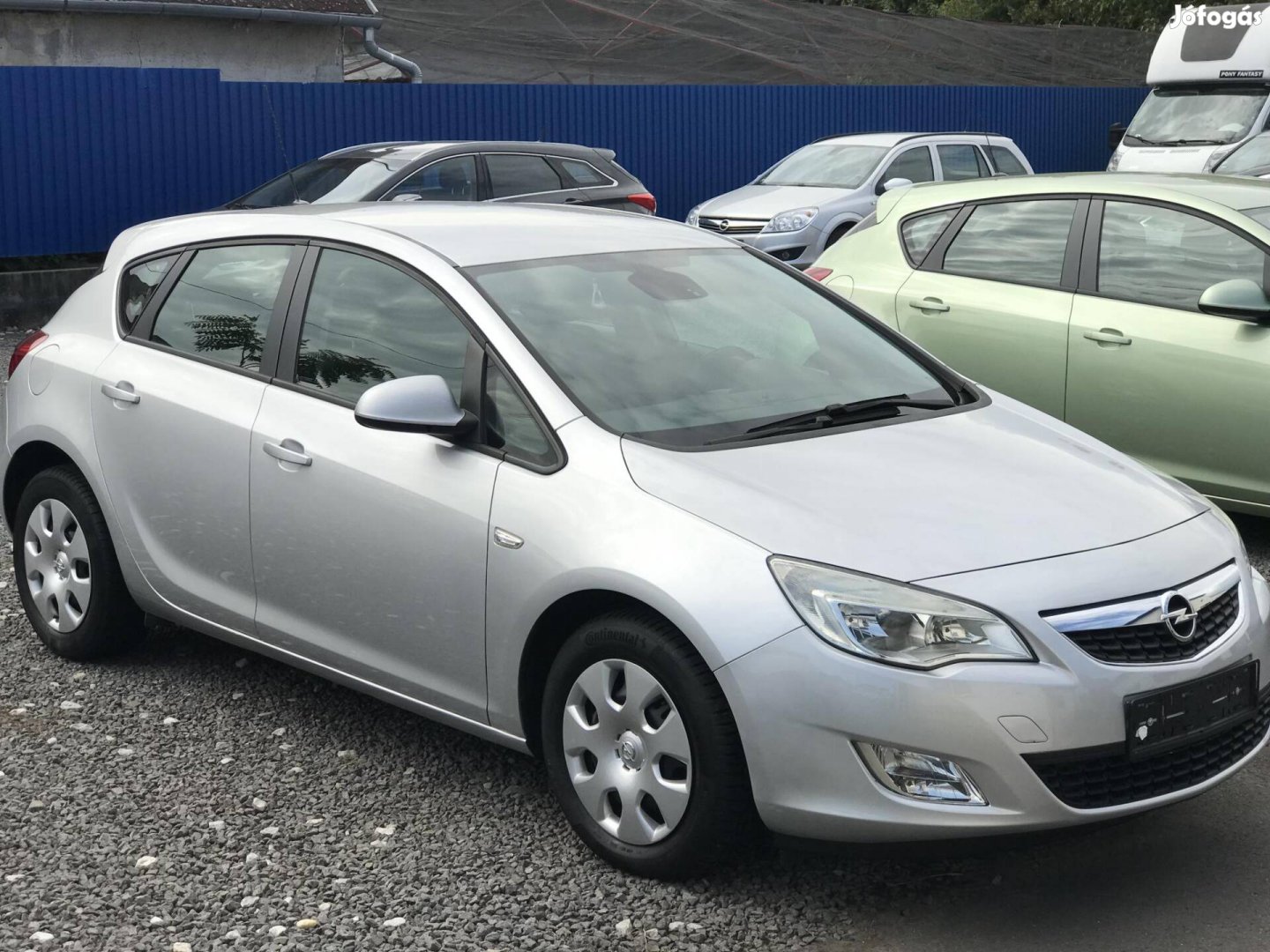 Opel Astra J 1.6 Essentia ++Végig Szervizelt++T...