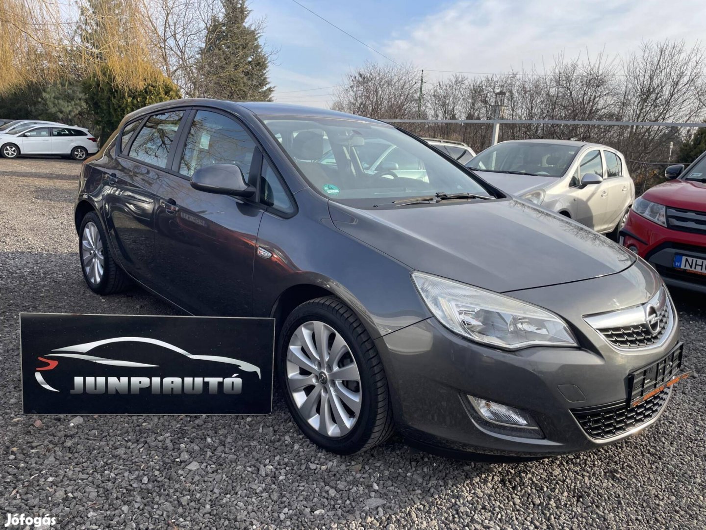 Opel Astra J 1.6 Kitűnő állapotú szgk. ajándék...