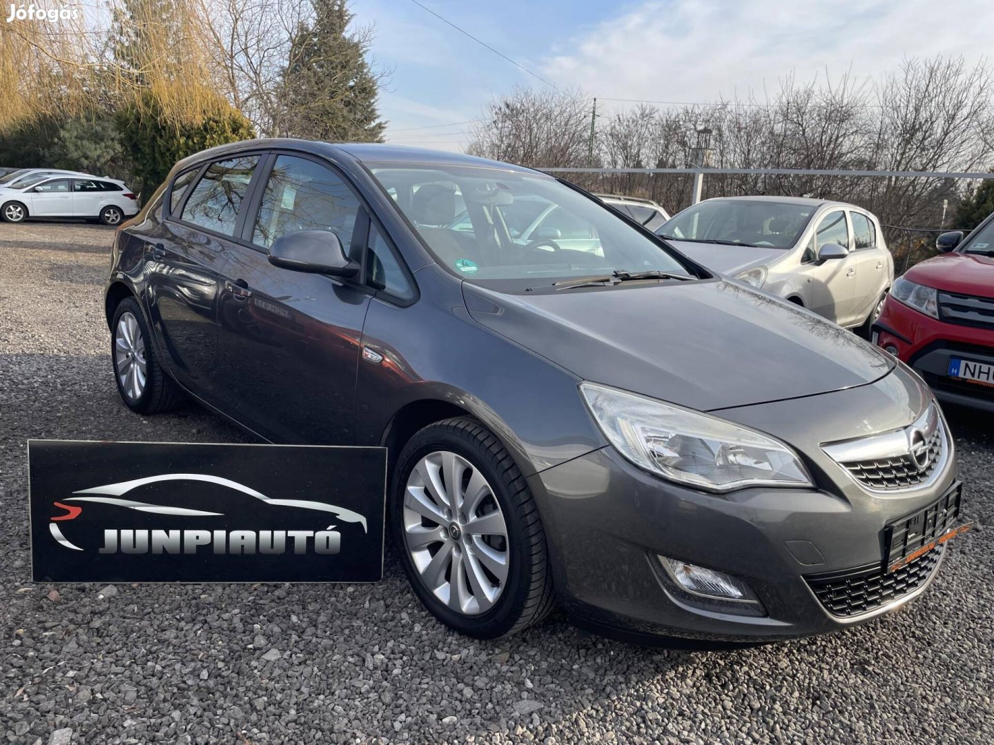 Opel Astra J 1.6 Kitűnő állapotú szgk. ajándék...