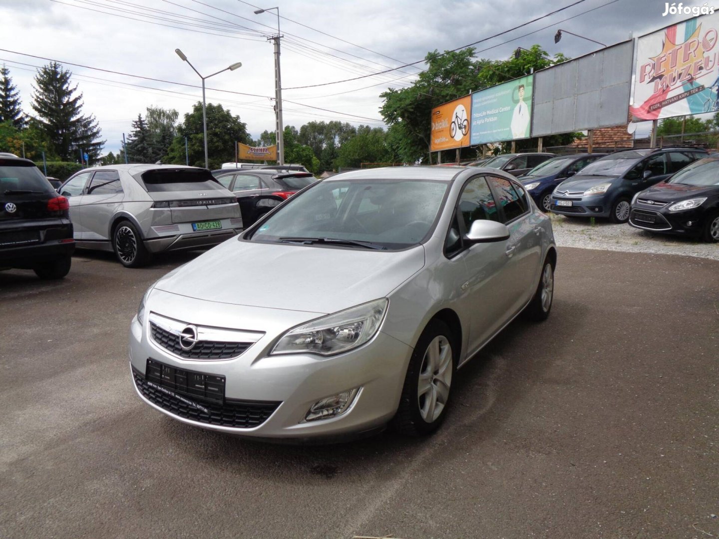 Opel Astra J 1.6 Selection 140 ekm!!