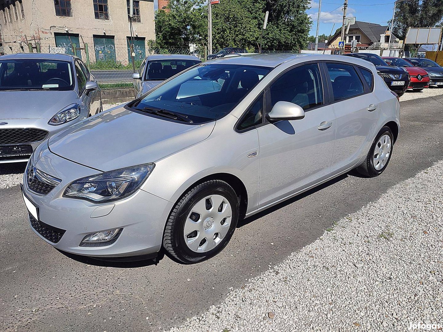Opel Astra J 1.6 T Enjoy 130509 km! Új vezérlés!