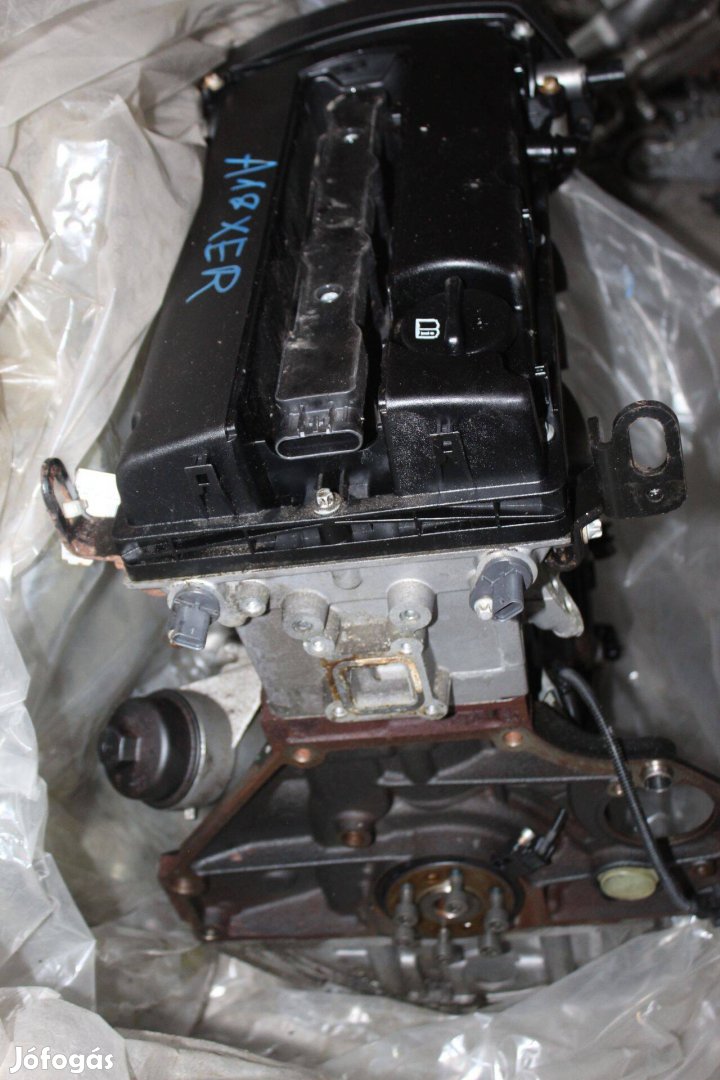 Opel Astra J 1.8B Fűzött blokk hengerfejjel A18XER