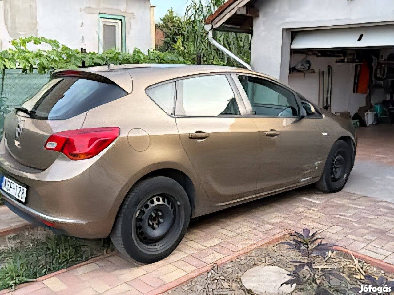 Opel Astra J