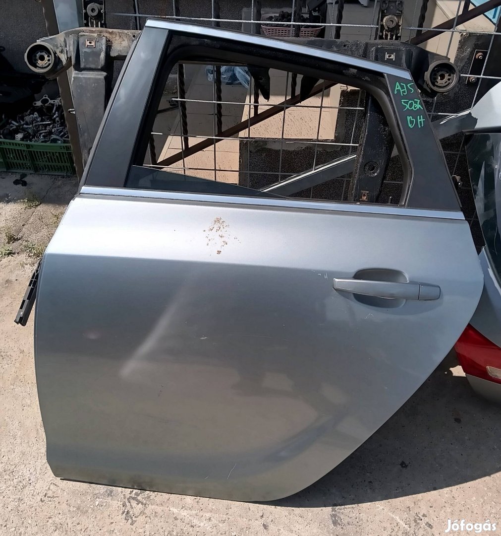 Opel Astra J 5 ajtóshoz bal hátsó ajtó