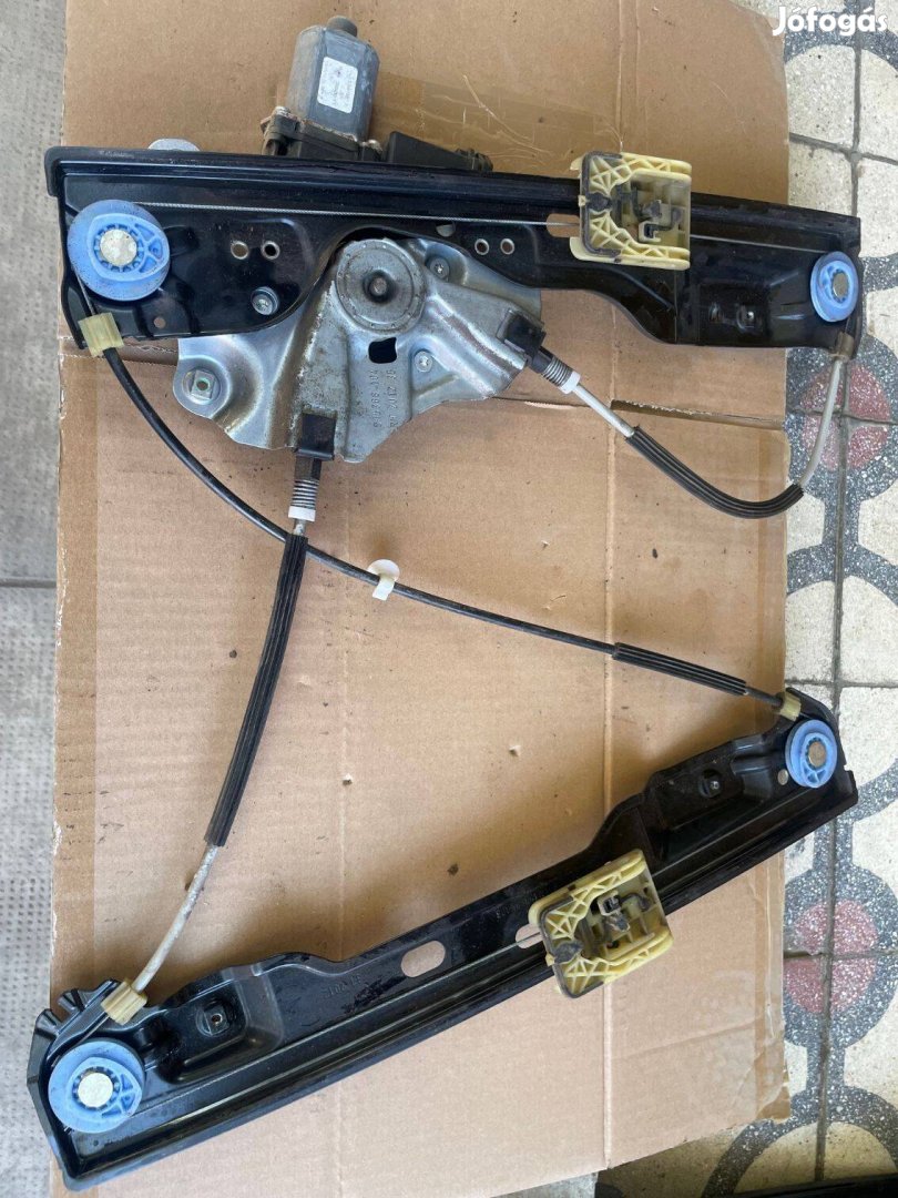 Opel Astra J Ablakemelő szerkezet / Ajtó zár / Kapcsoló
