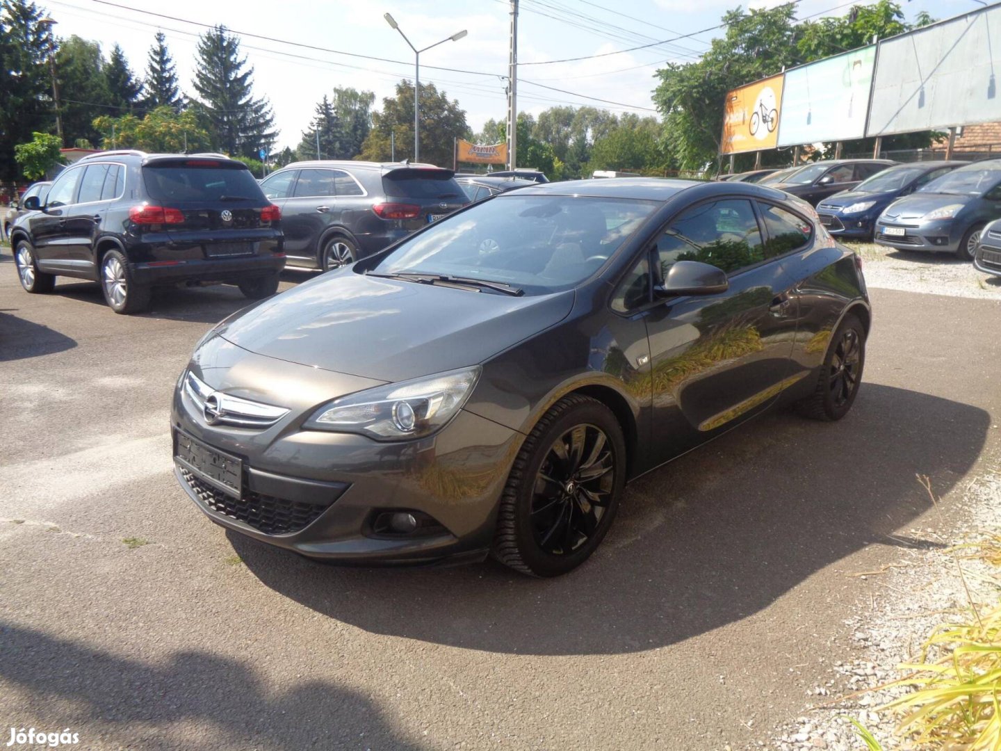 Opel Astra J GTC 1.4 Enjoy 142e.km. Végig vezet...
