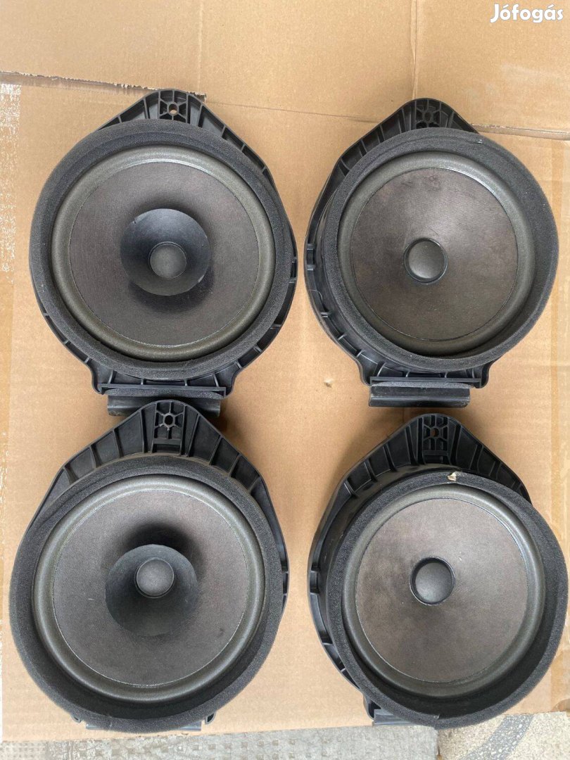 Opel Astra J Hangszóró / CD-Rádió / CD-Rádió vezérlő