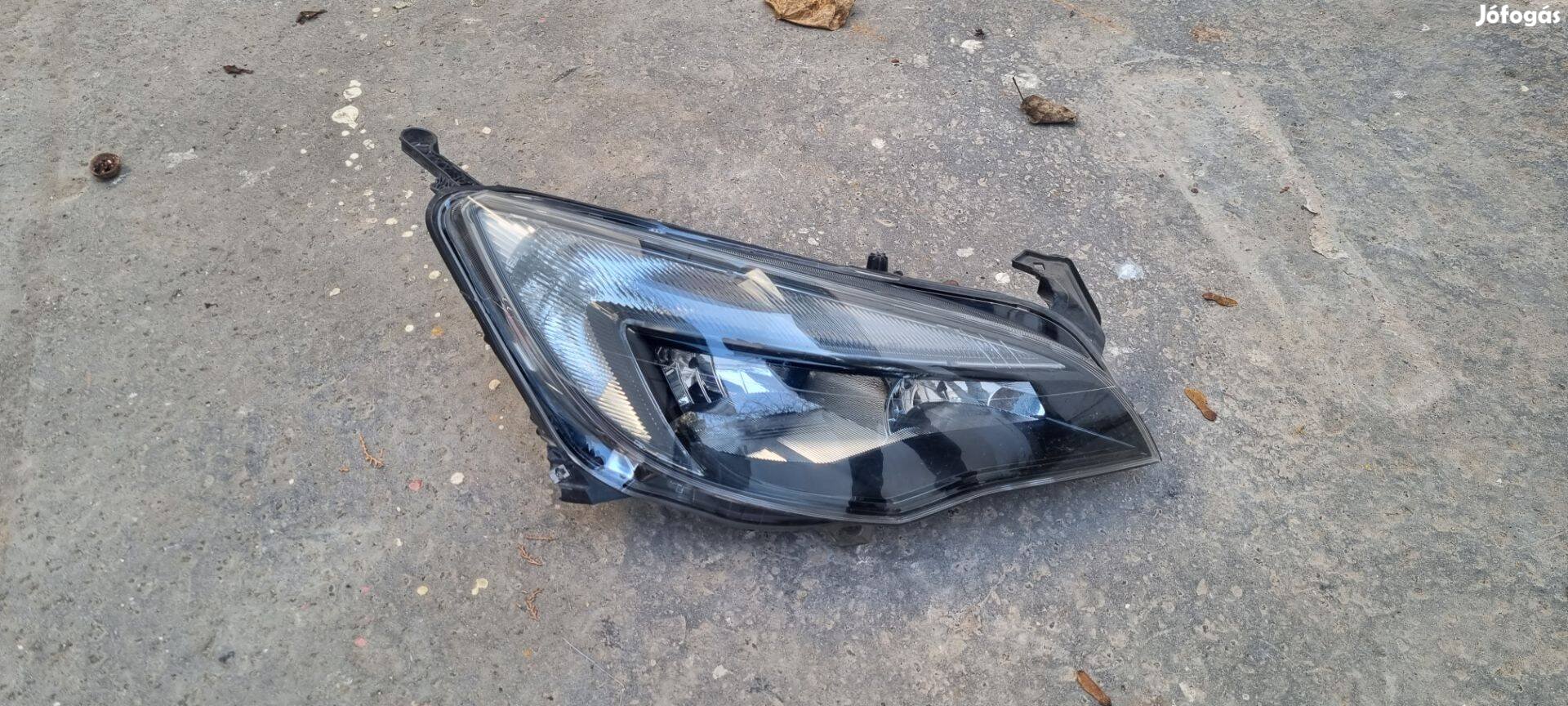Opel Astra J Jobb első fényszóró 1EG-010-011-62