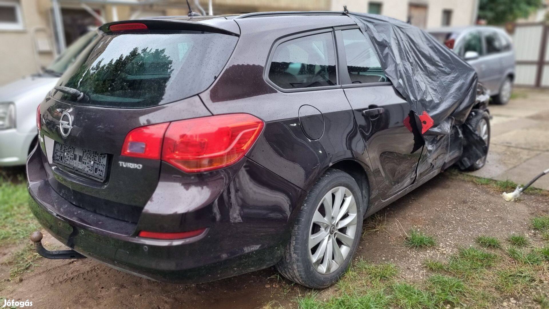 Opel Astra J Kombi A14NET Alkatrész bontott