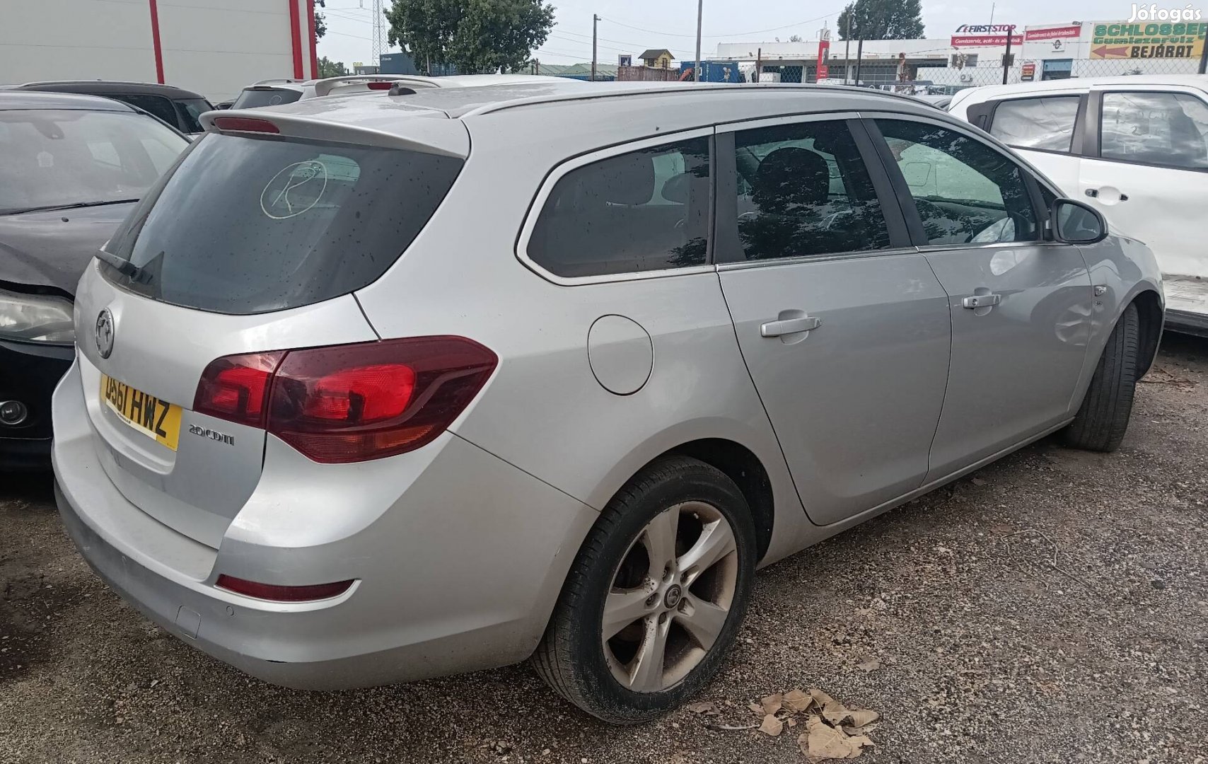 Opel Astra J Kombi jobb hátsó ajtó