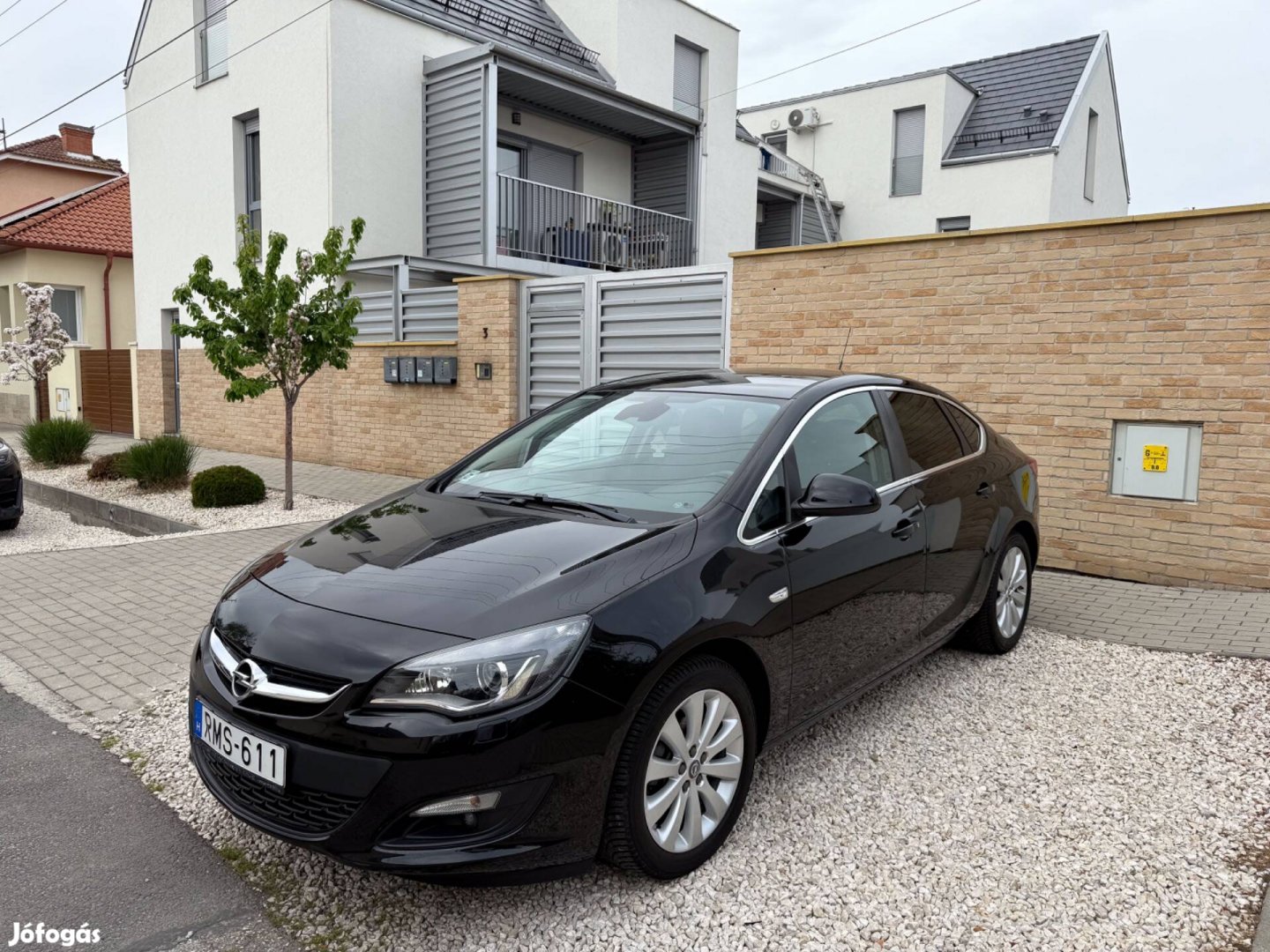 Opel Astra J Sedan 1.4T 116.000 km