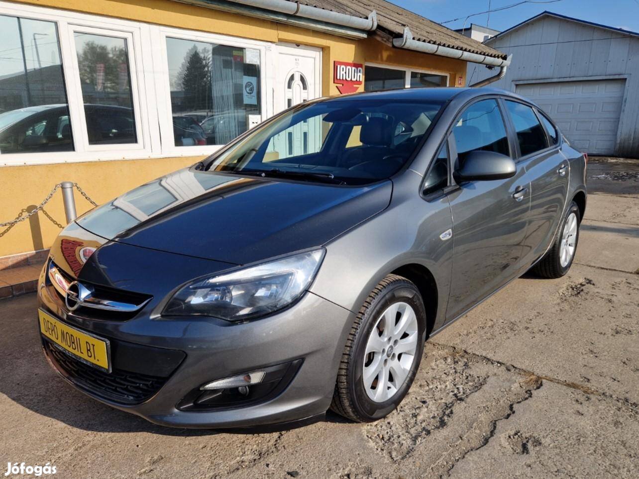 Opel Astra J Sedan 1.4 T Enjoy EURO6