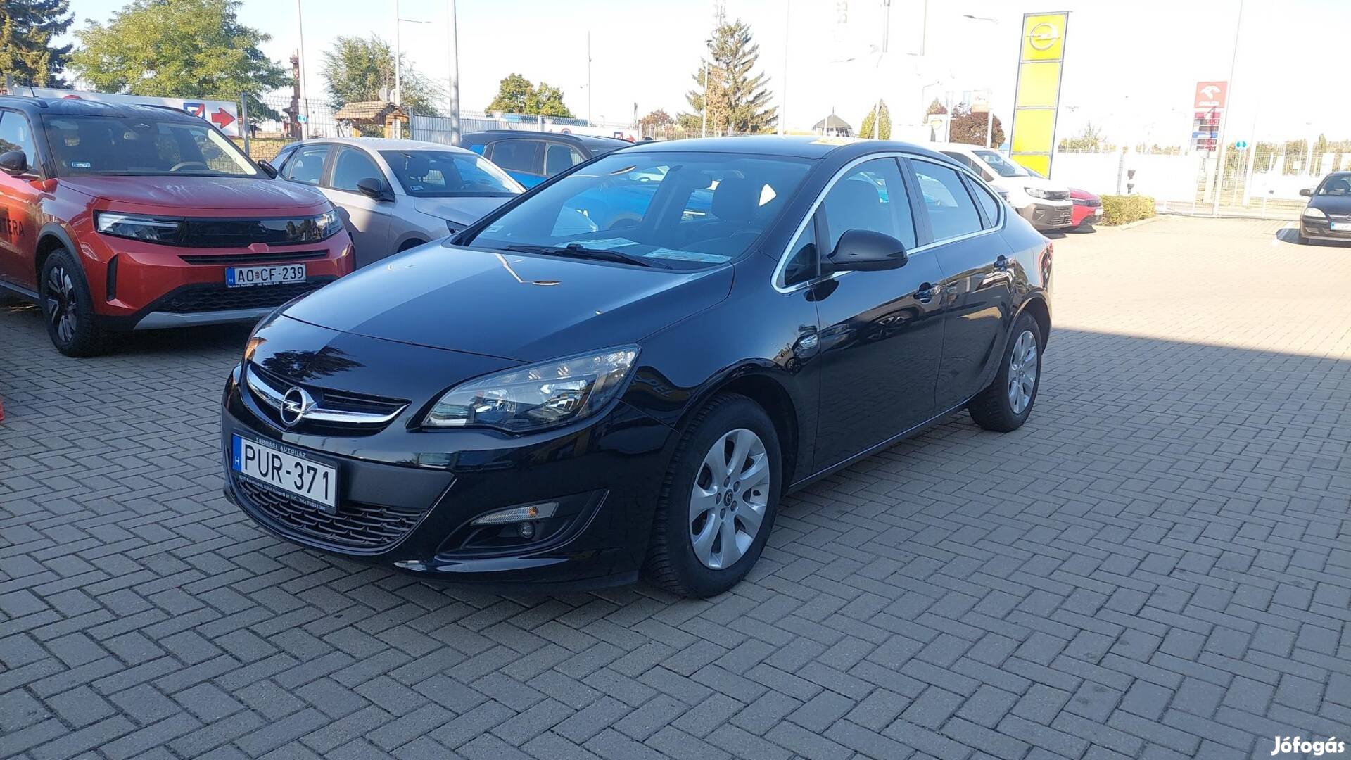 Opel Astra J Sedan 1.4 T Enjoy EURO6 Mo-i!