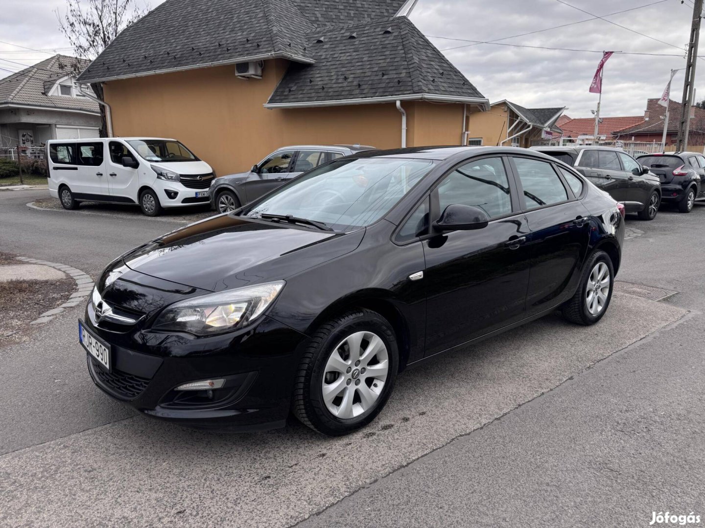 Opel Astra J Sedan 1.4 T Enjoy Magyar! 1. Tulaj!