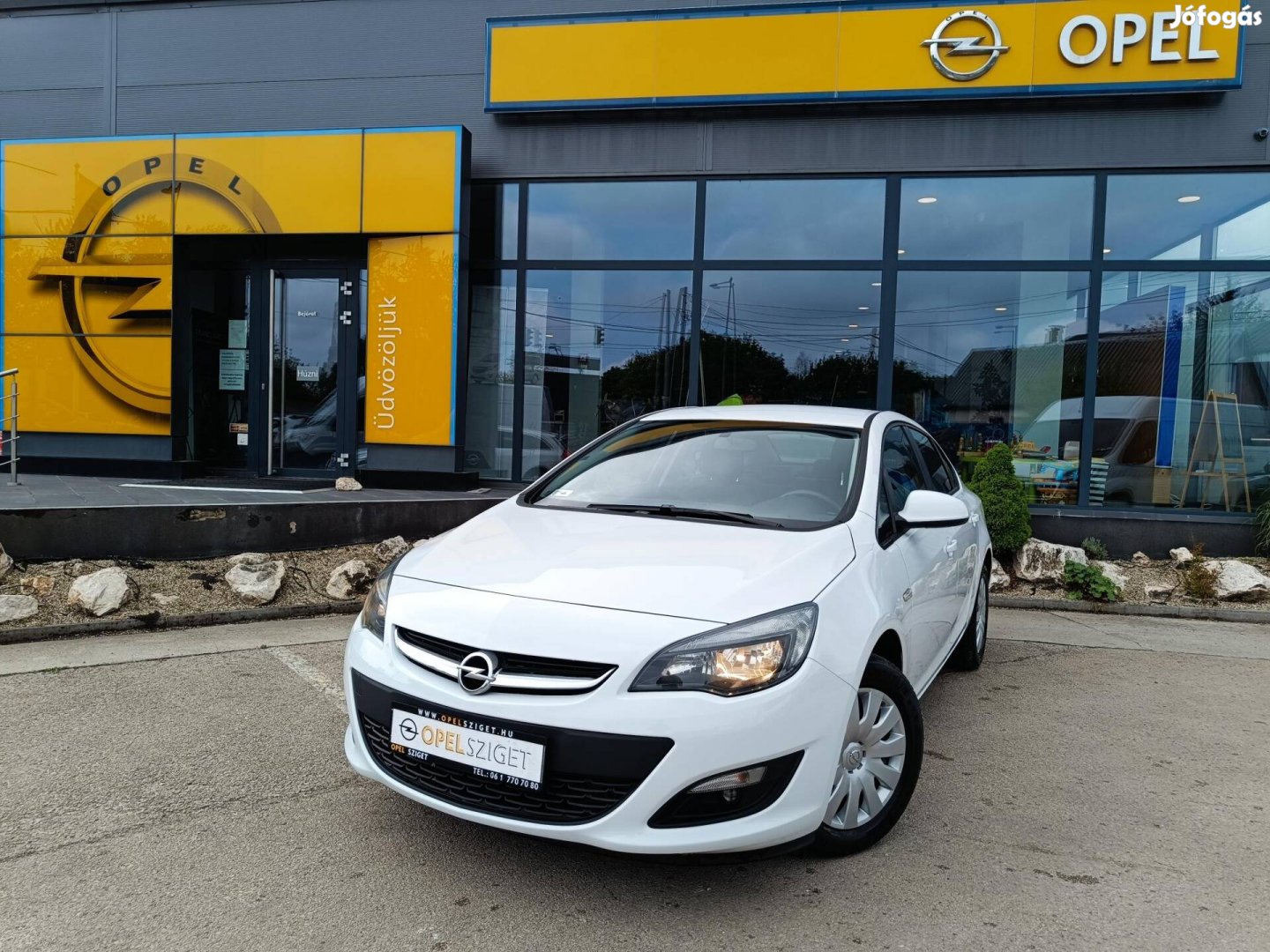 Opel Astra J Sedan 1.6 CDTI Start-Stop Enjoy ÁF...