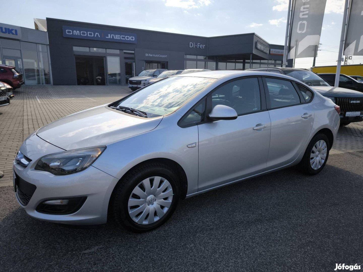 Opel Astra J Sedan 1.6 Enjoy EURO6