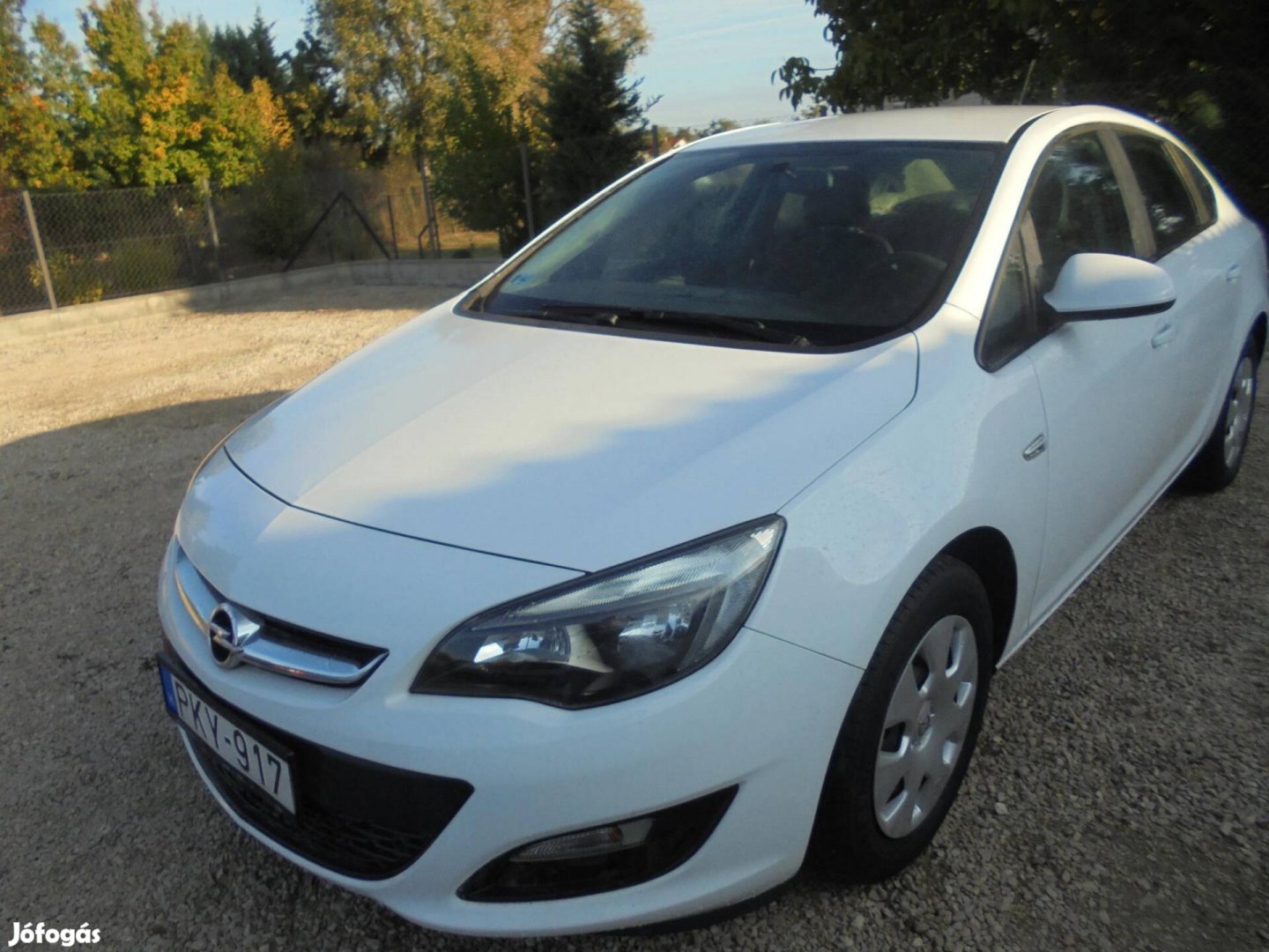 Opel Astra J Sedan 1.6 Enjoy EURO6 Magyarország...