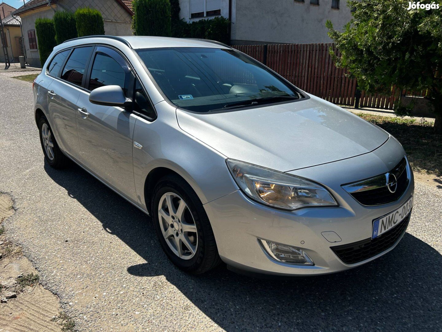 Opel Astra J Sport Tourer 1.7 CDTI Isuzu!