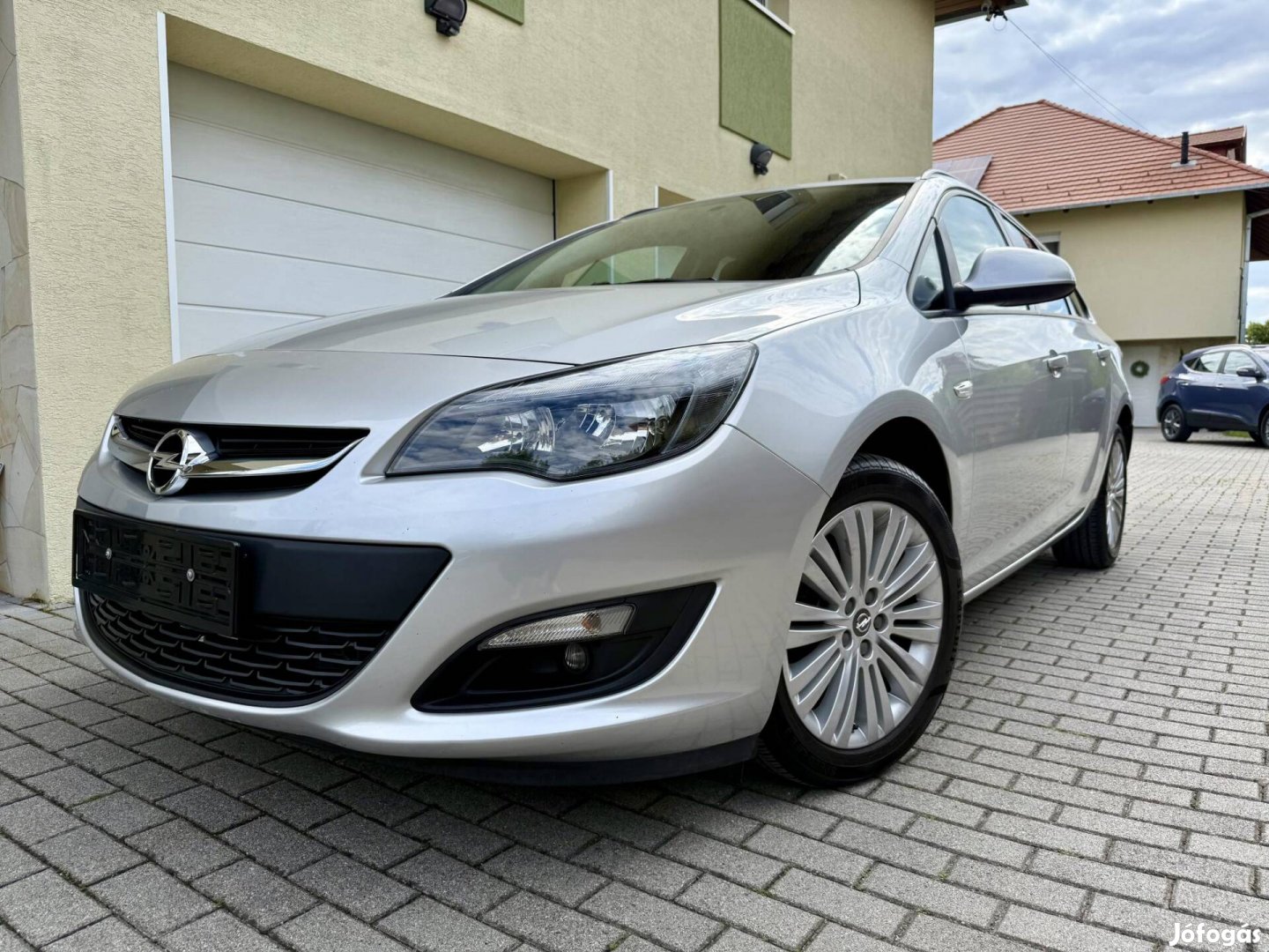 Opel Astra J Sports Tourer 1.4 T Cosmo Digit.Kl...