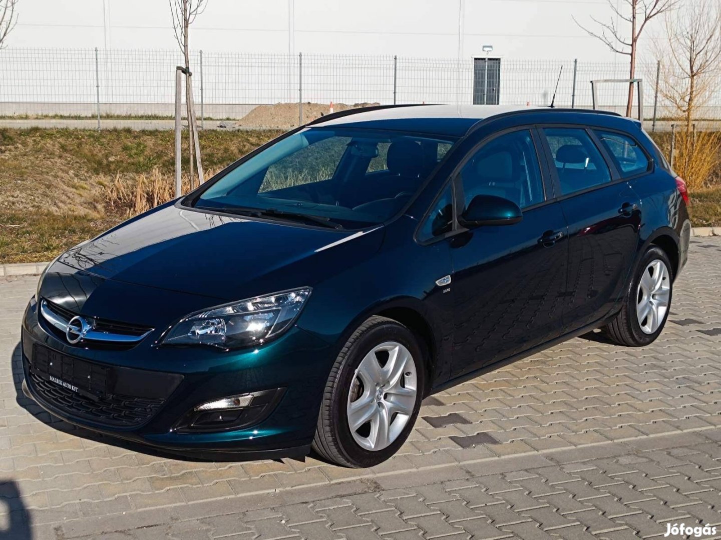 Opel Astra J Sports Tourer 1.4 T Cosmo Sérülésm...