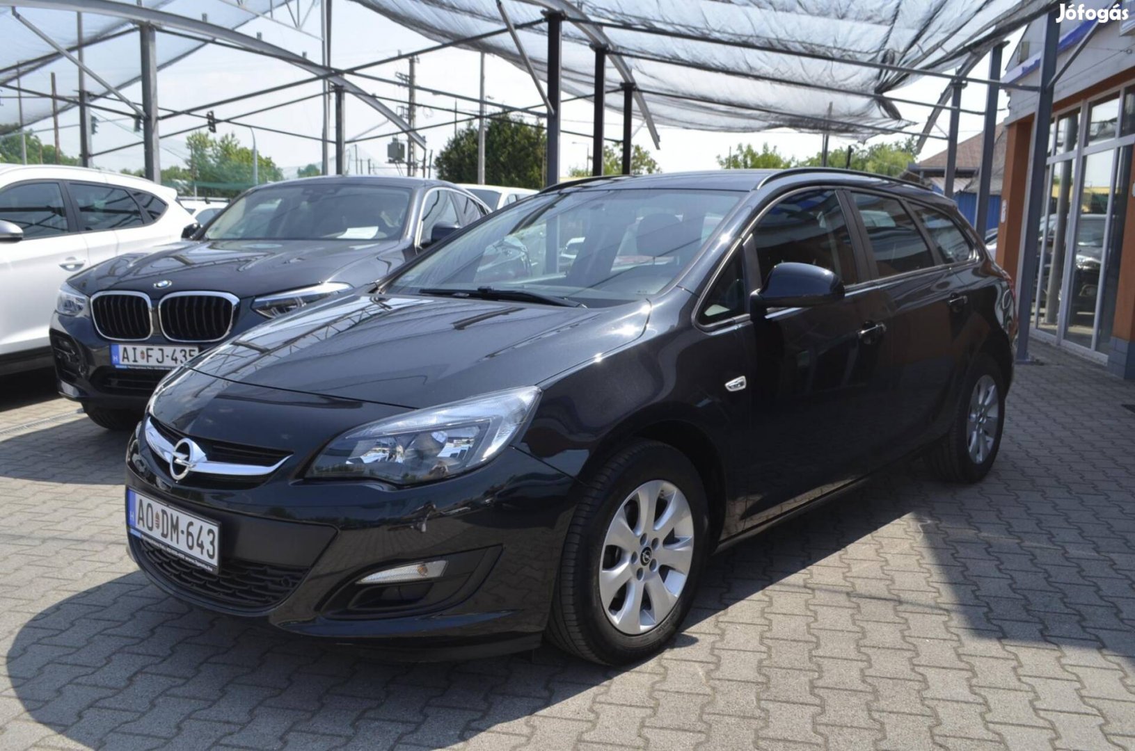 Opel Astra J Sports Tourer 1.6 Selection ! 144....