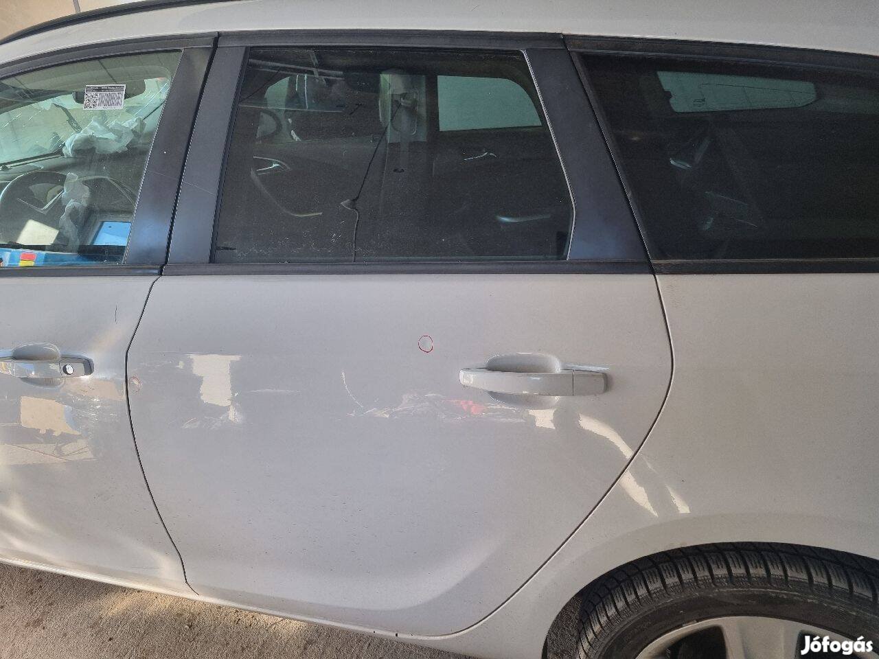 Opel Astra J Sports Tourer Bal hátsó Ajtó Fehér 6040