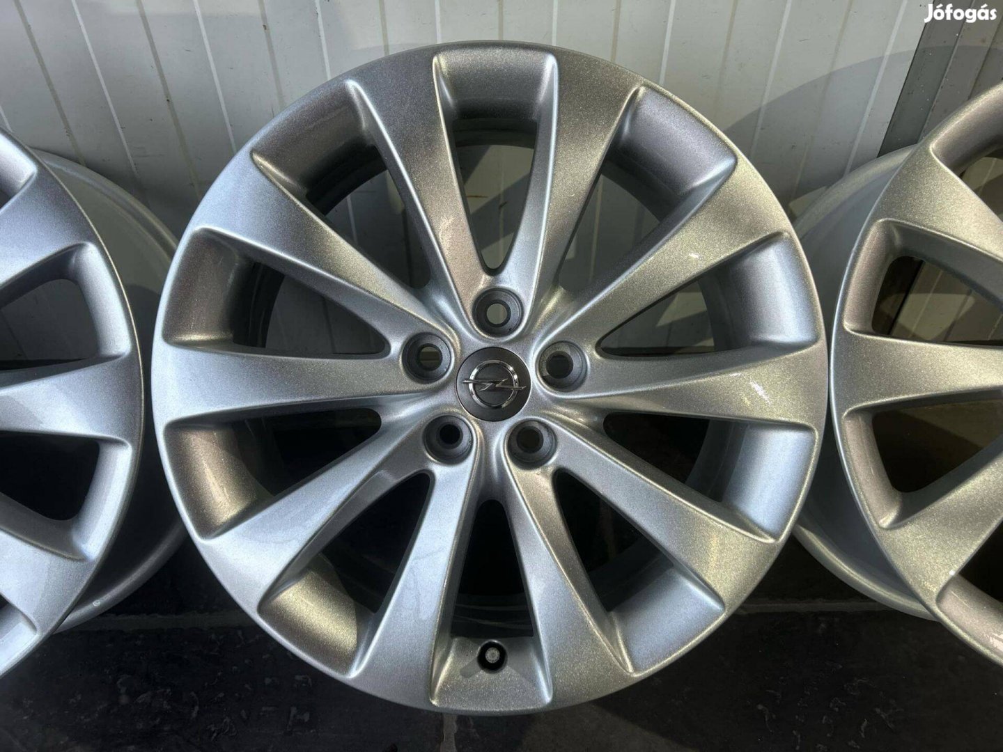 Opel Astra J" 5x105 7J 17" gyári alufelni szenzorokkal