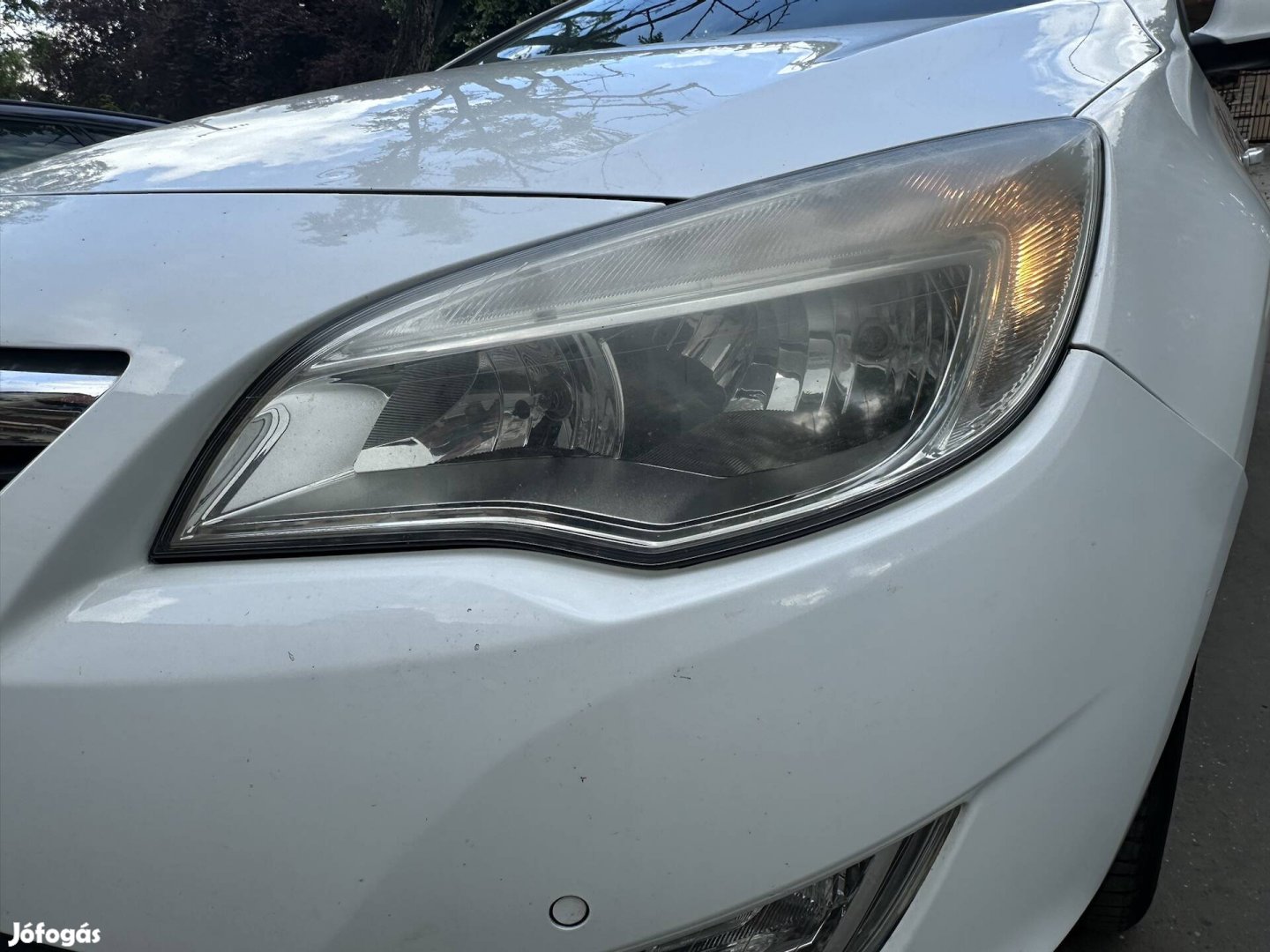 Opel Astra J bal első fényszóró 